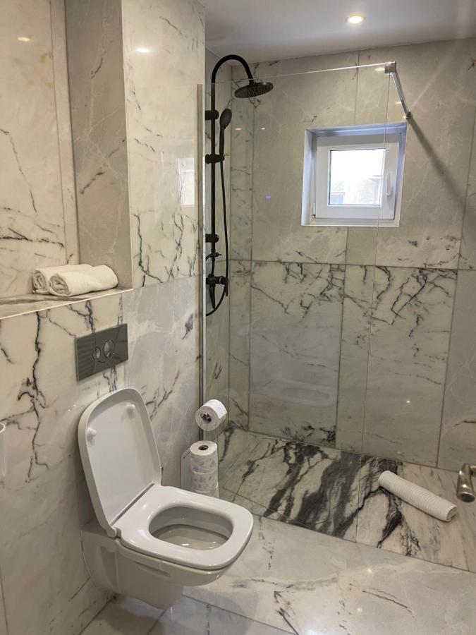 Apartament Emma Търговище Екстериор снимка